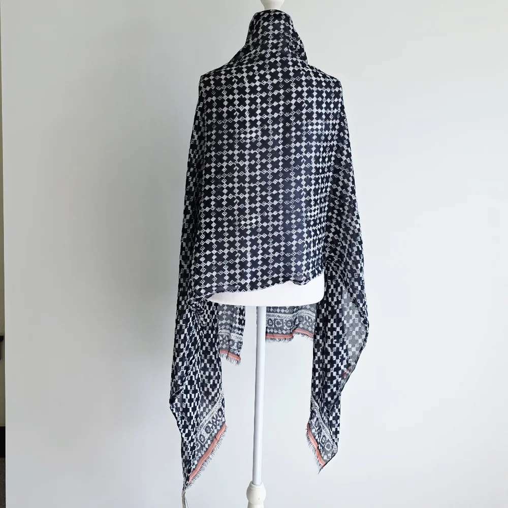 Loft Blue/White Fringe Geometric Print Summer Wrap Scarf